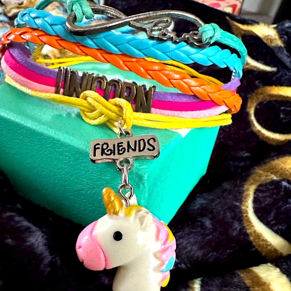 Bracelet
